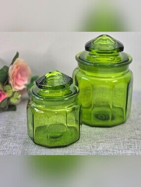 Vintage L.E. Smith Green Glass Canister Set 10 Panel Pattern 2114 w Faceted Lids